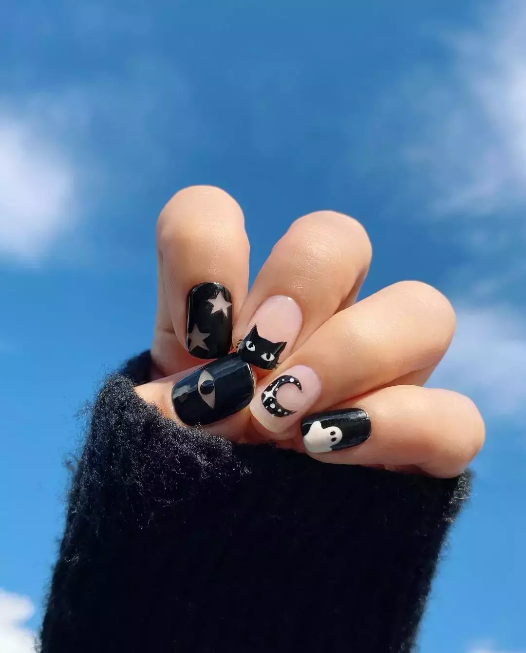 Cut Out Halloween Nail Art