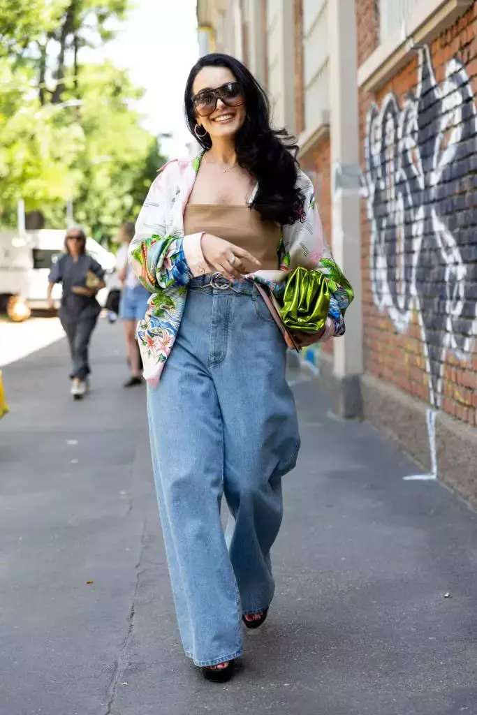 High Waisted Jeans Neutral Top Printed Shirt