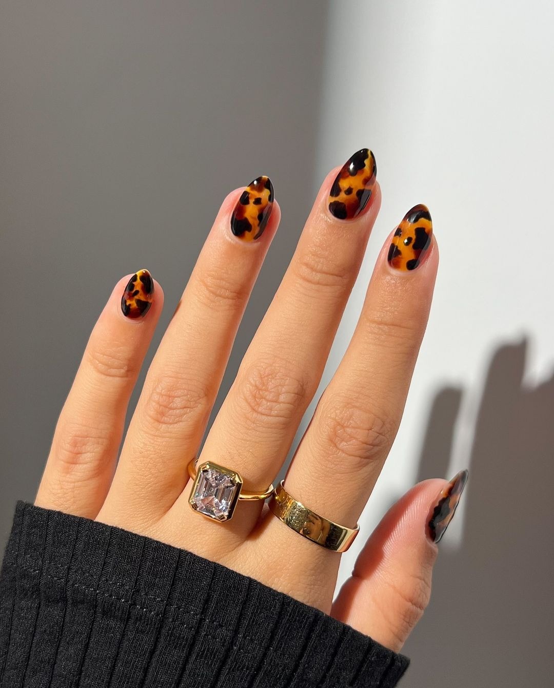 Tortoise Shell Nails