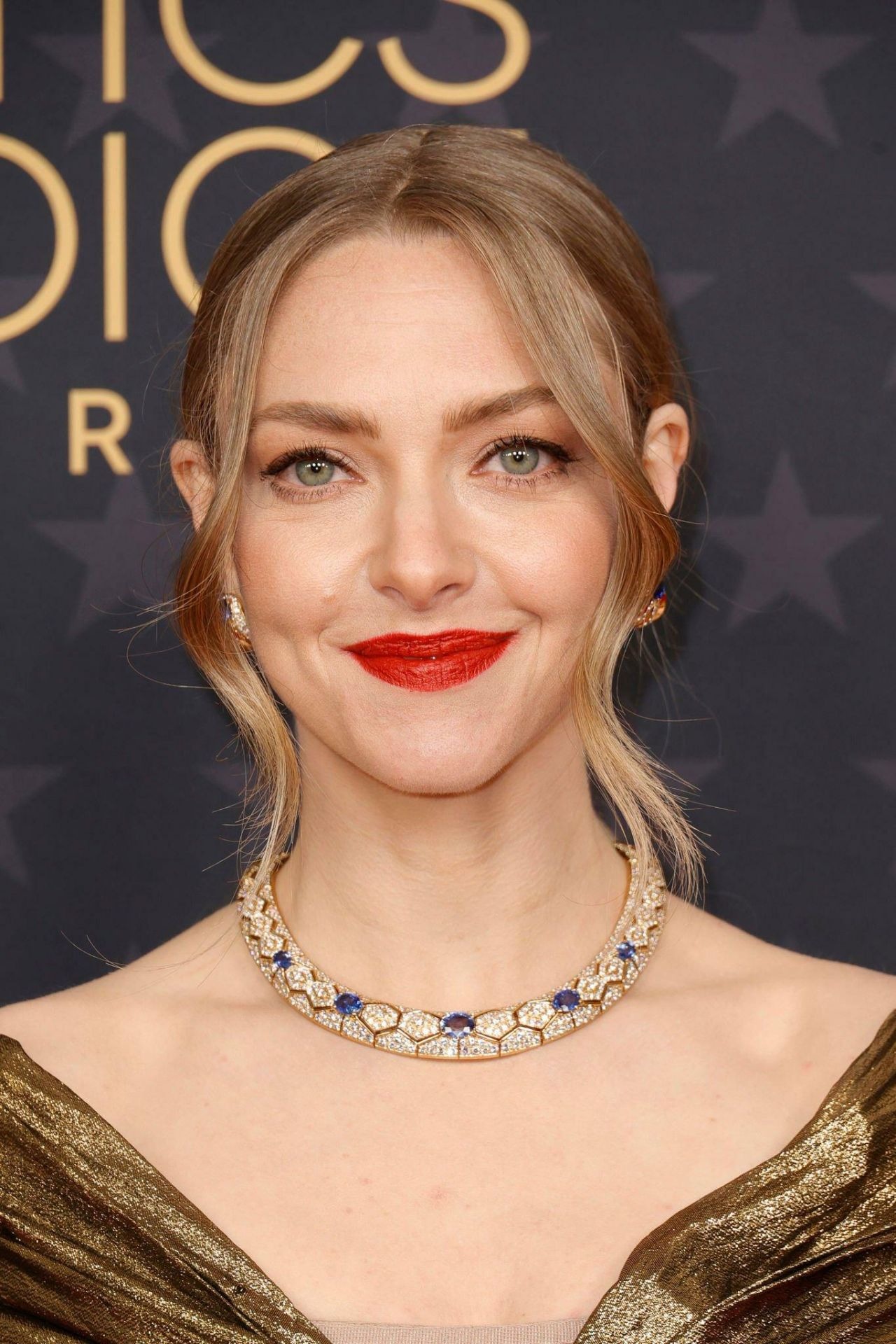 Amanda Seyfried Critics Choice Awards