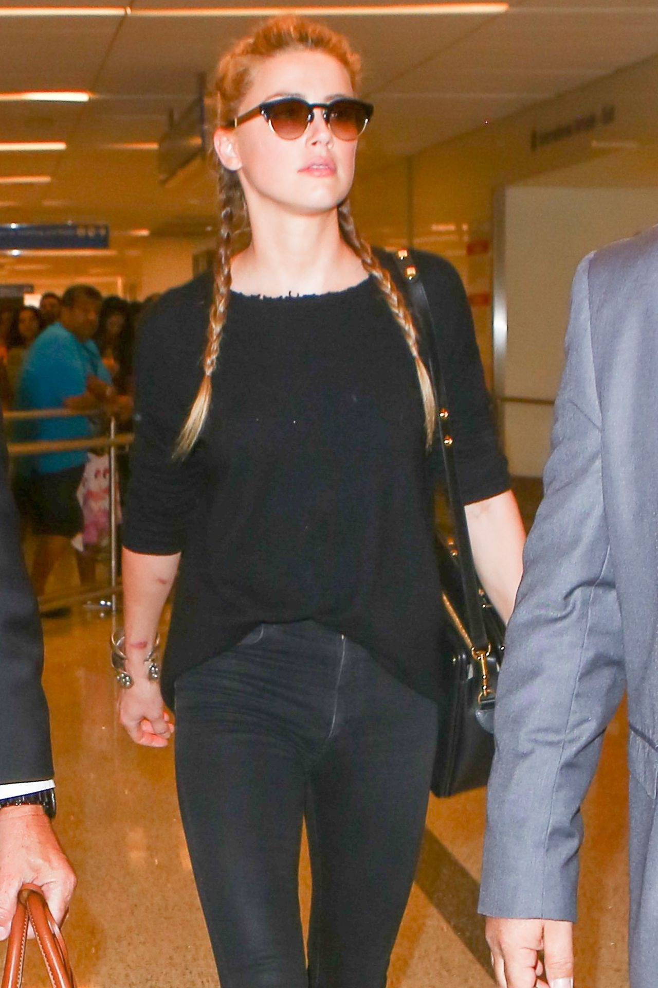 Amber Heard Travel Outfit Lax