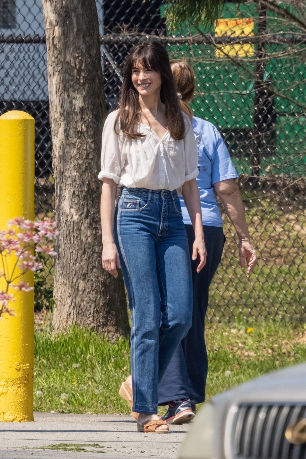 Anne Hathaway At Flowervale Street Filming Set