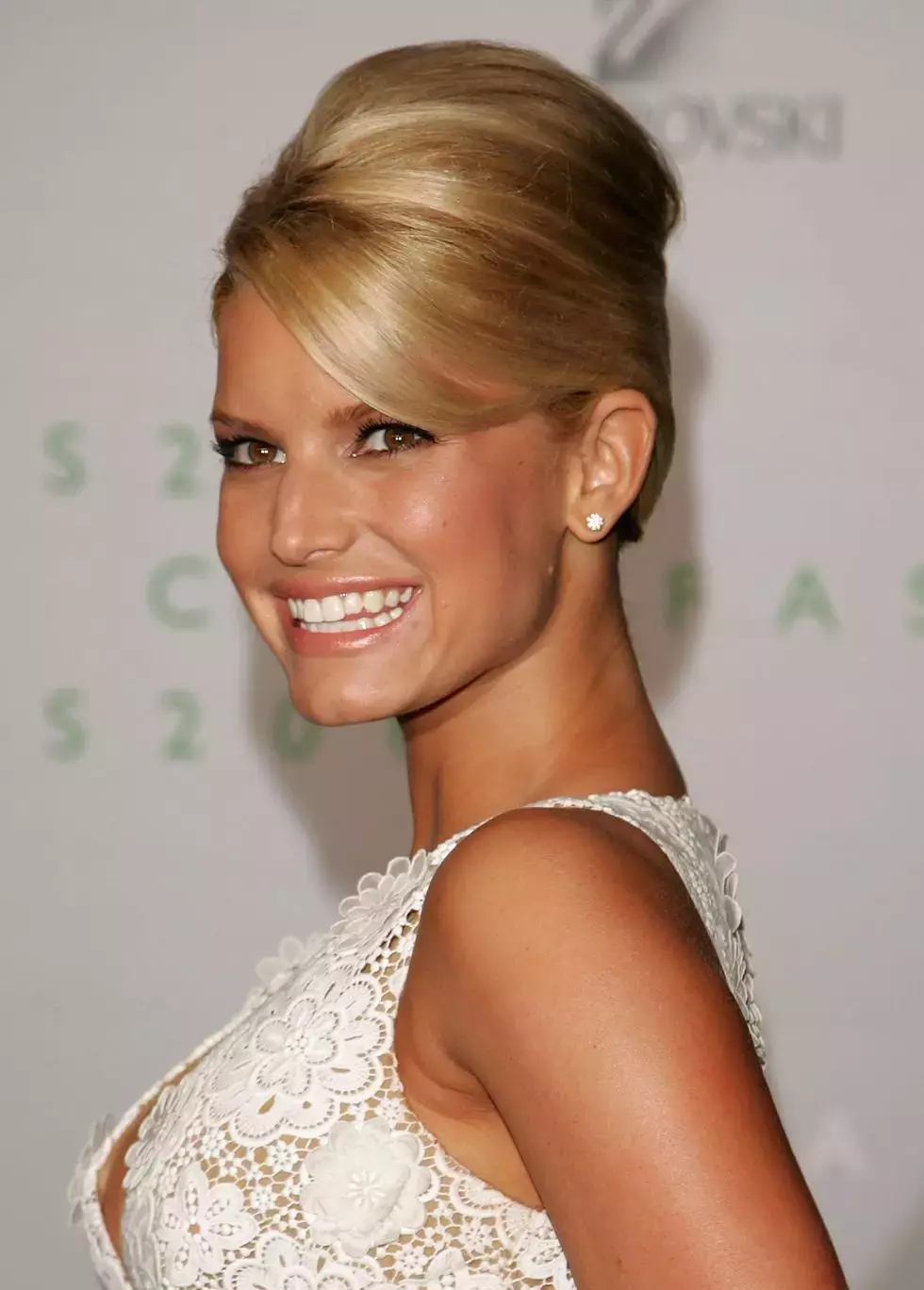 Celebrity Jessica Simpson Beehive Hair Style