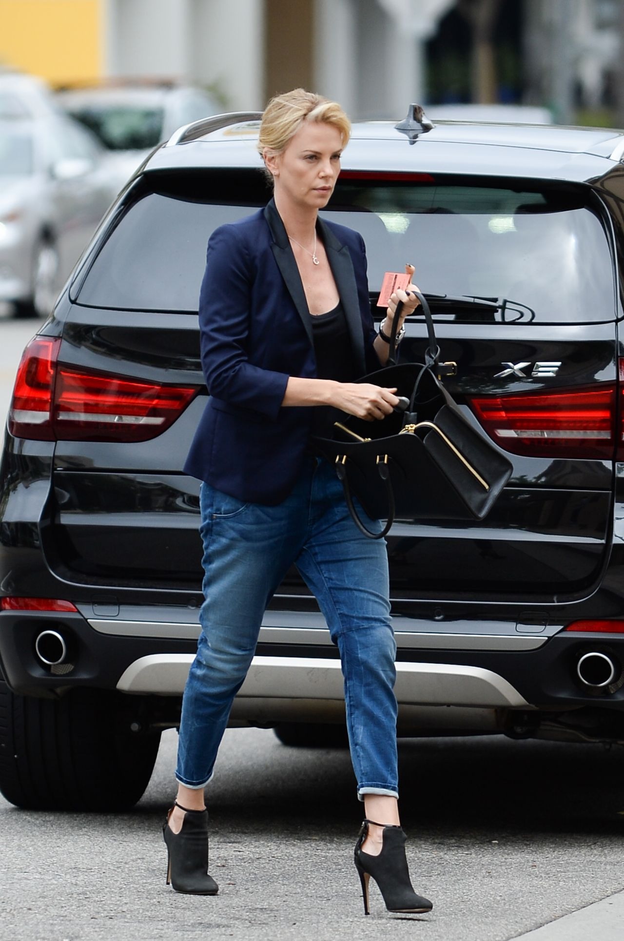 Charlize Theron Casual Style Outside Bouchon Restaurant June_1