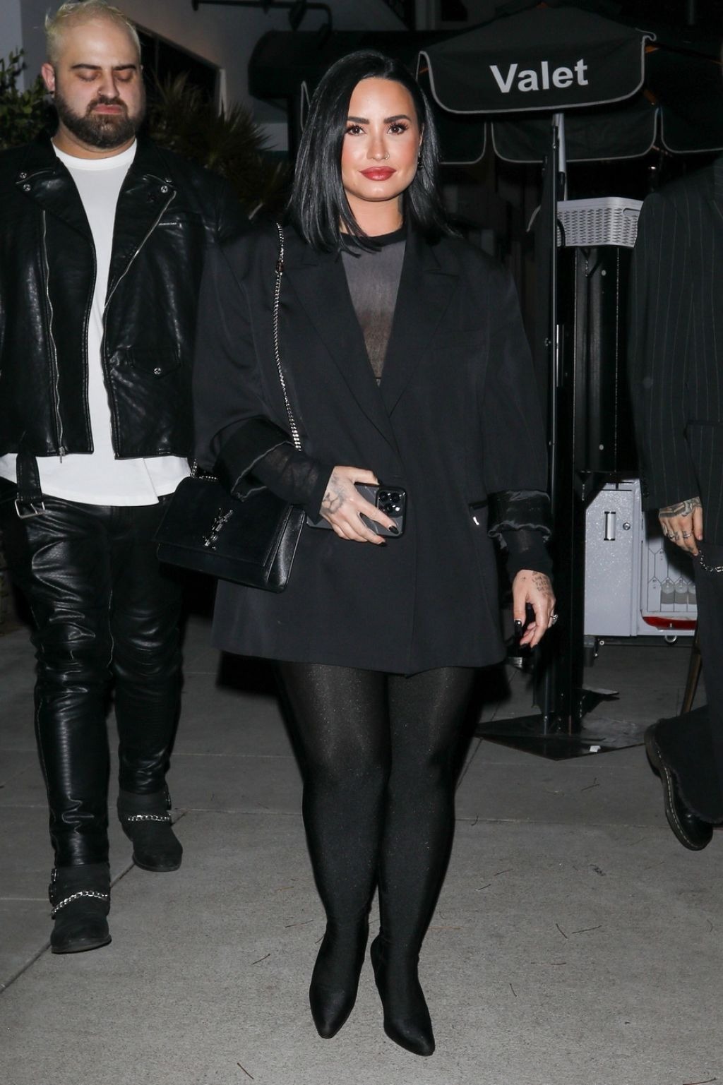 Demi Lovato At Mastro S In Los Angeles