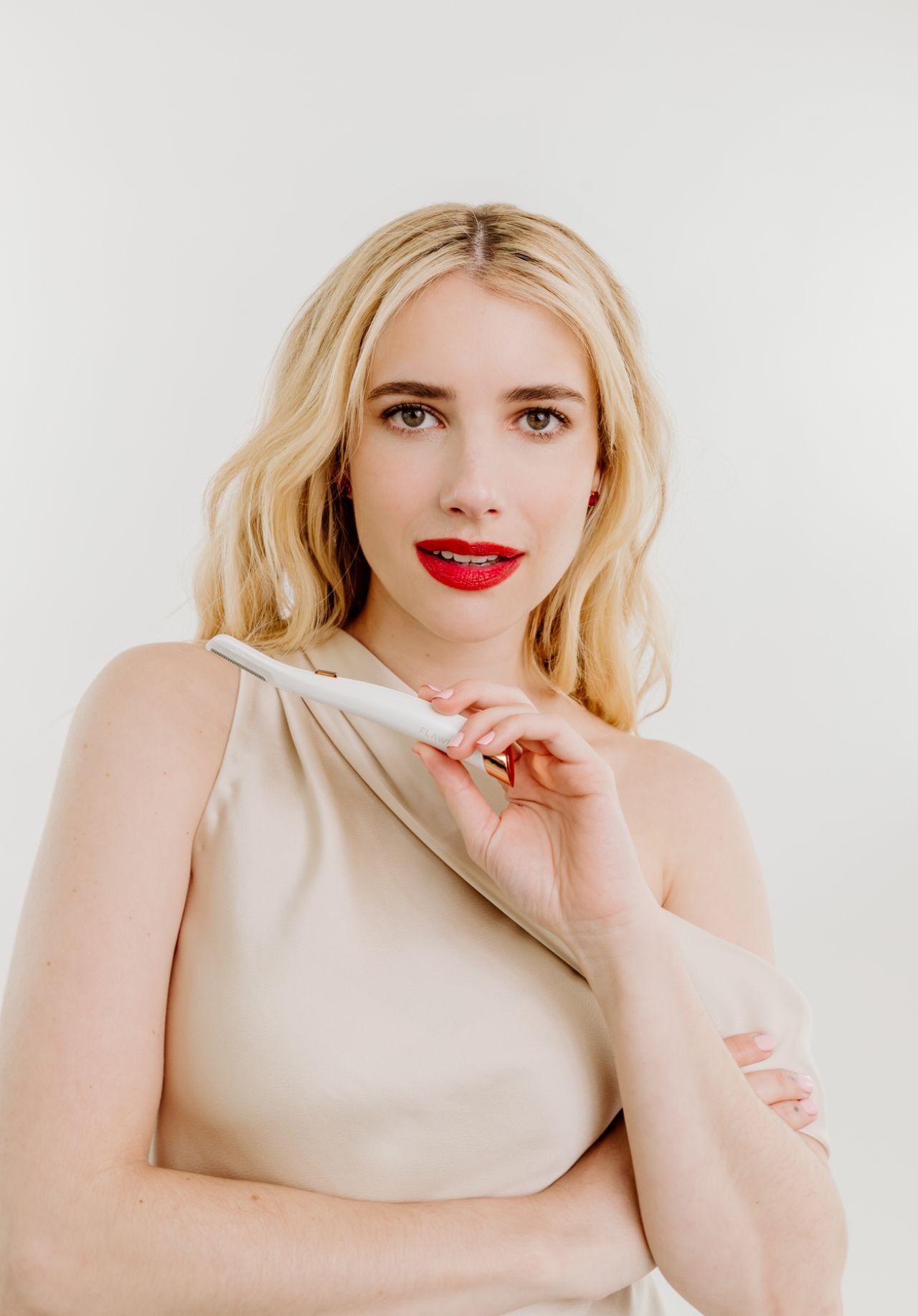 Emma Roberts Flawless Beauty Photo Shoot From Amazon