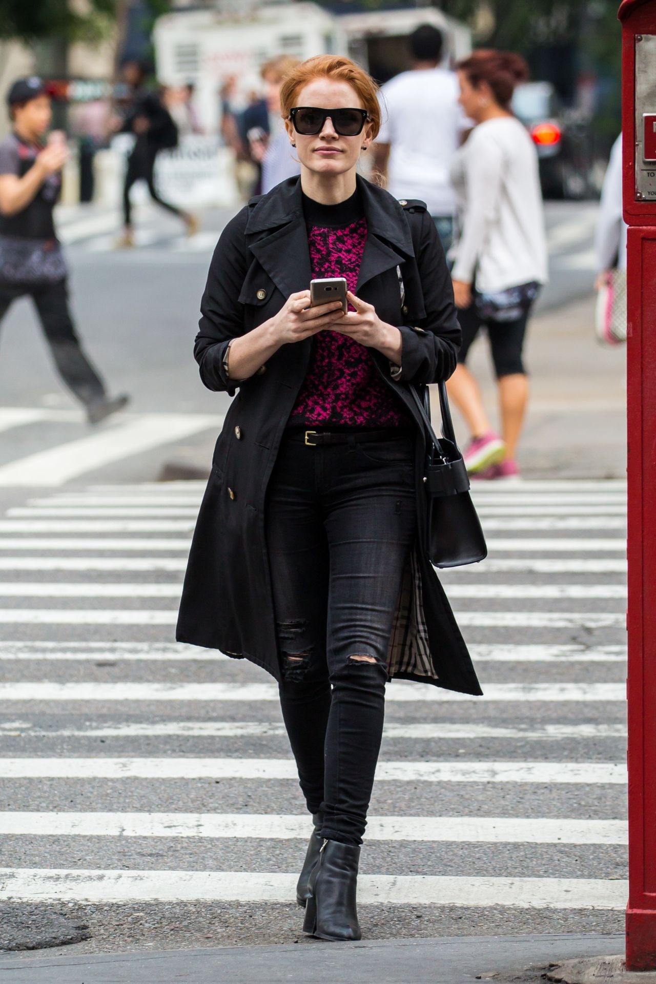 Jessica Chastain Urban Style Out In New York City