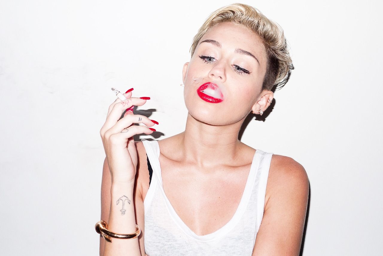 Miley Cyrus Photoshoot By Terry Richardson _1