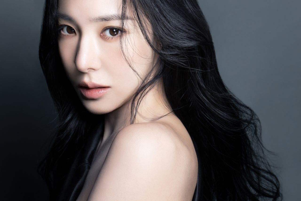 Tiffany Young New Profile Photos