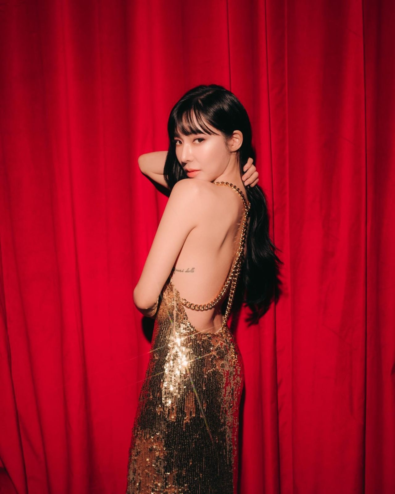 Tiffany Young Outfit