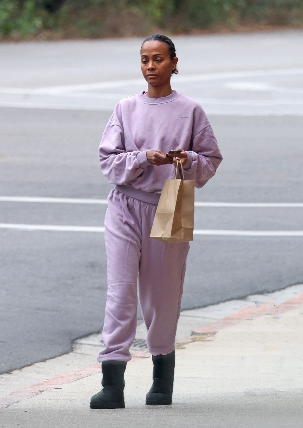 Zoe Saldana In All Mauve And Black Ugg Boots In Santa Barbara