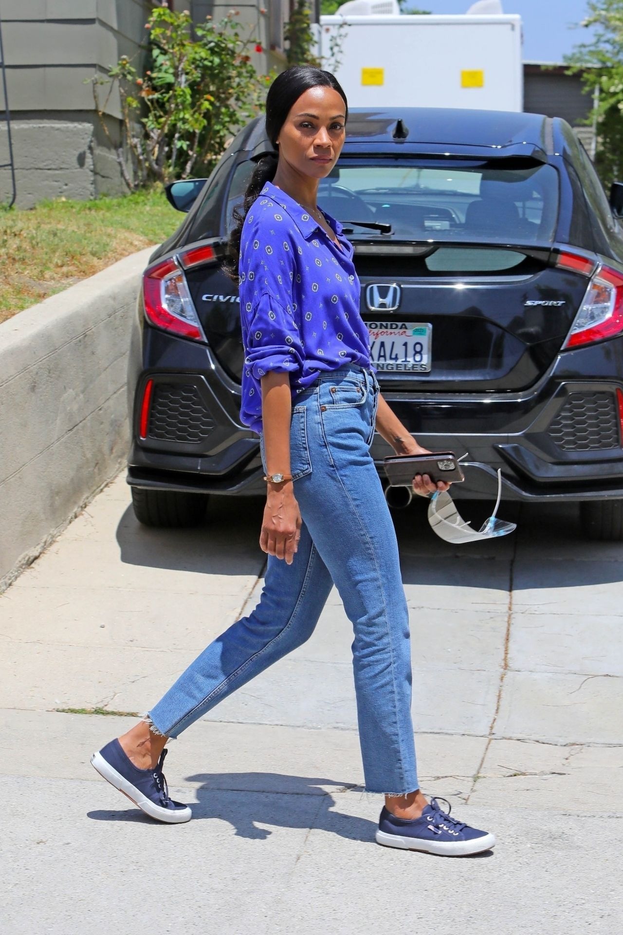 Zoe Saldana Street Style Los Angeles