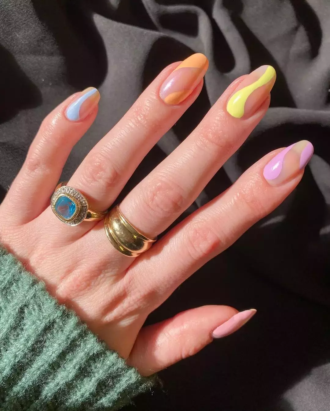 Gradient Abstract Nail Design