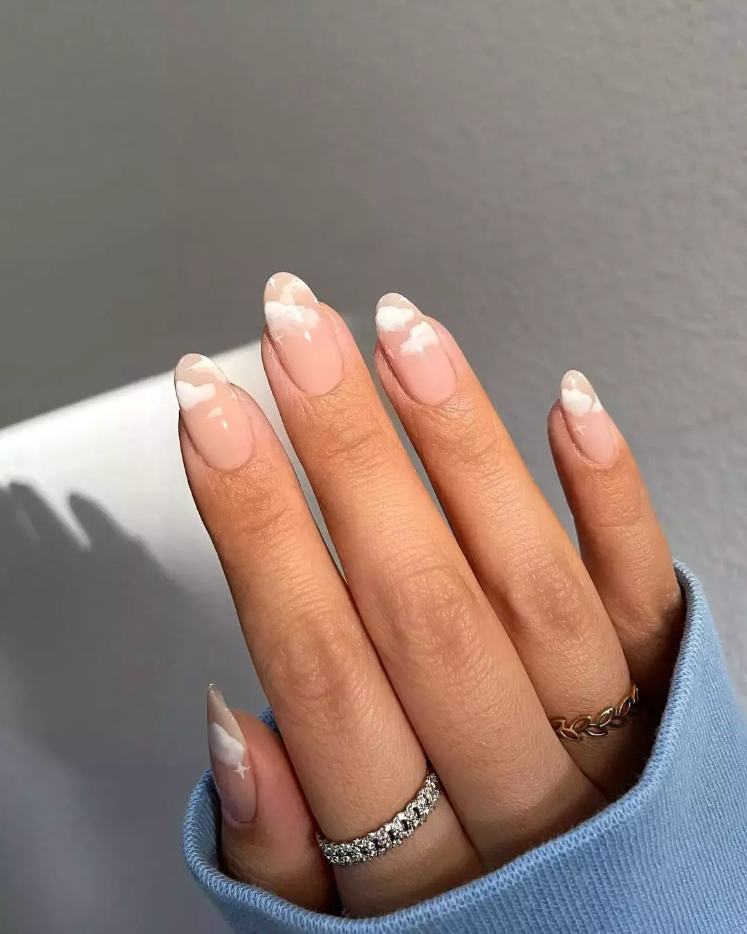 Simple Cloud Nail Design