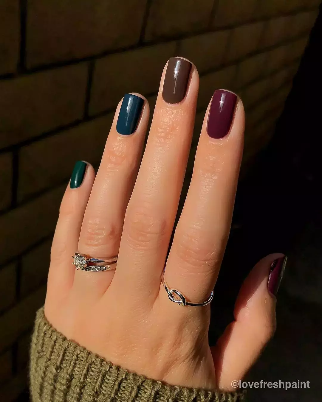 This Burgundy Mani With Fall Tones