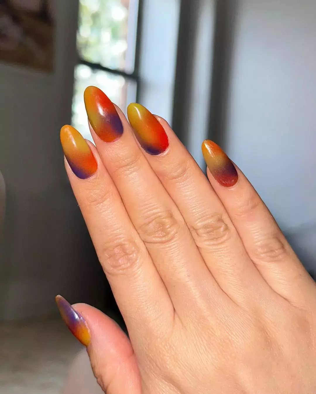 Airbrushed Aura Nails