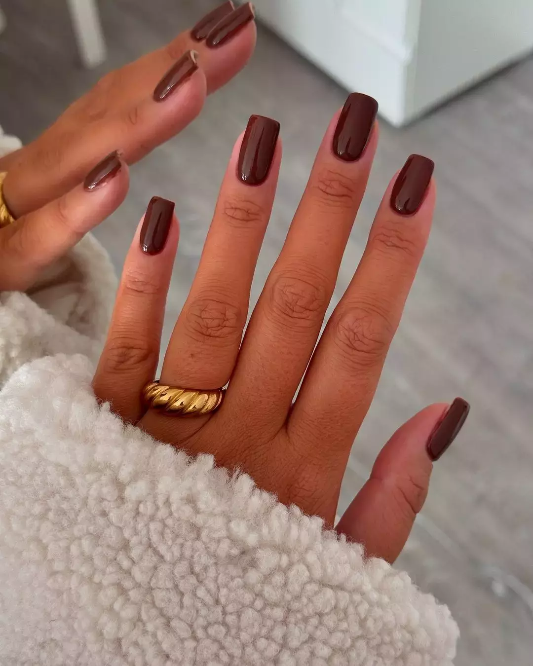 Dark Chocolate Glaze Nails