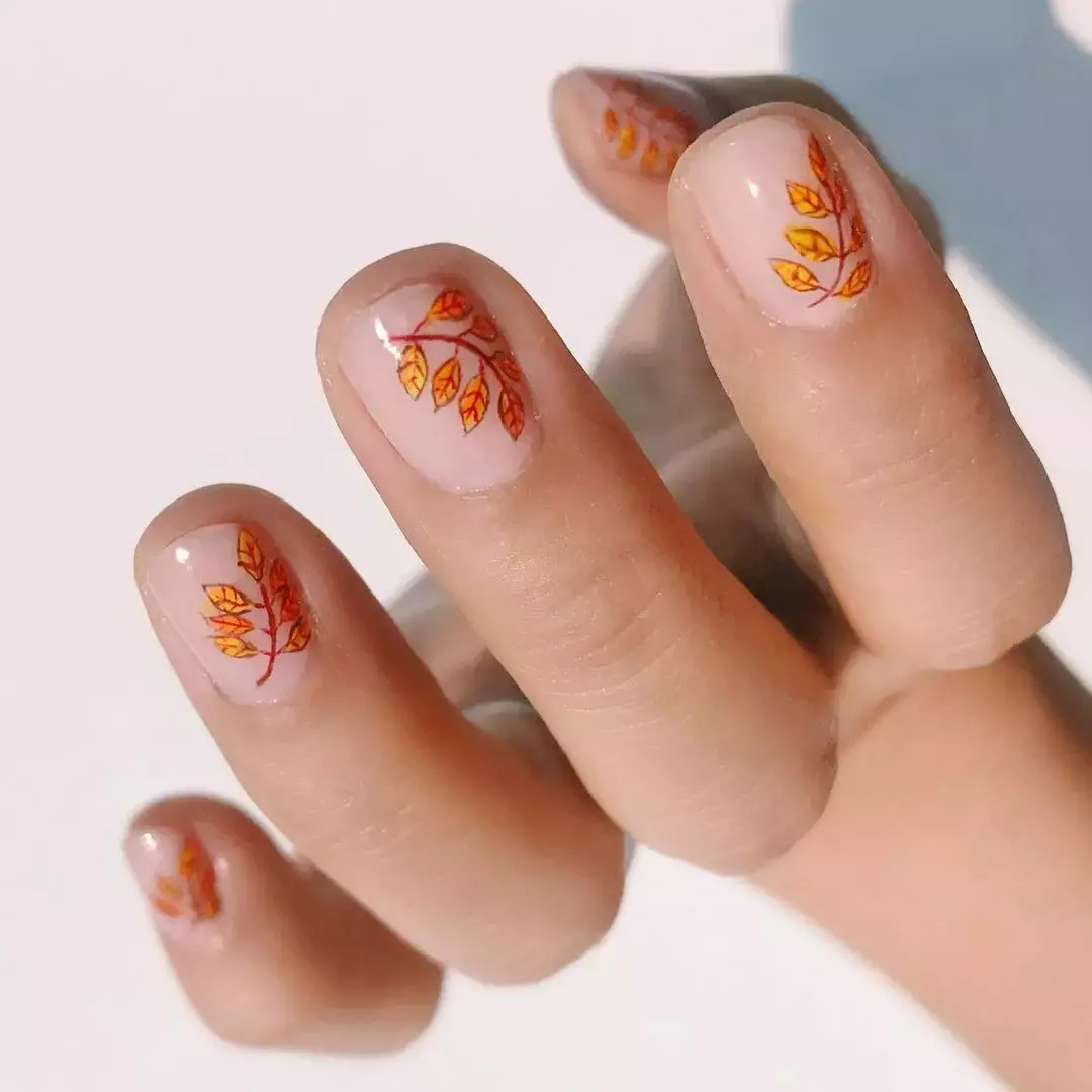 Fall Leaf Nail Art