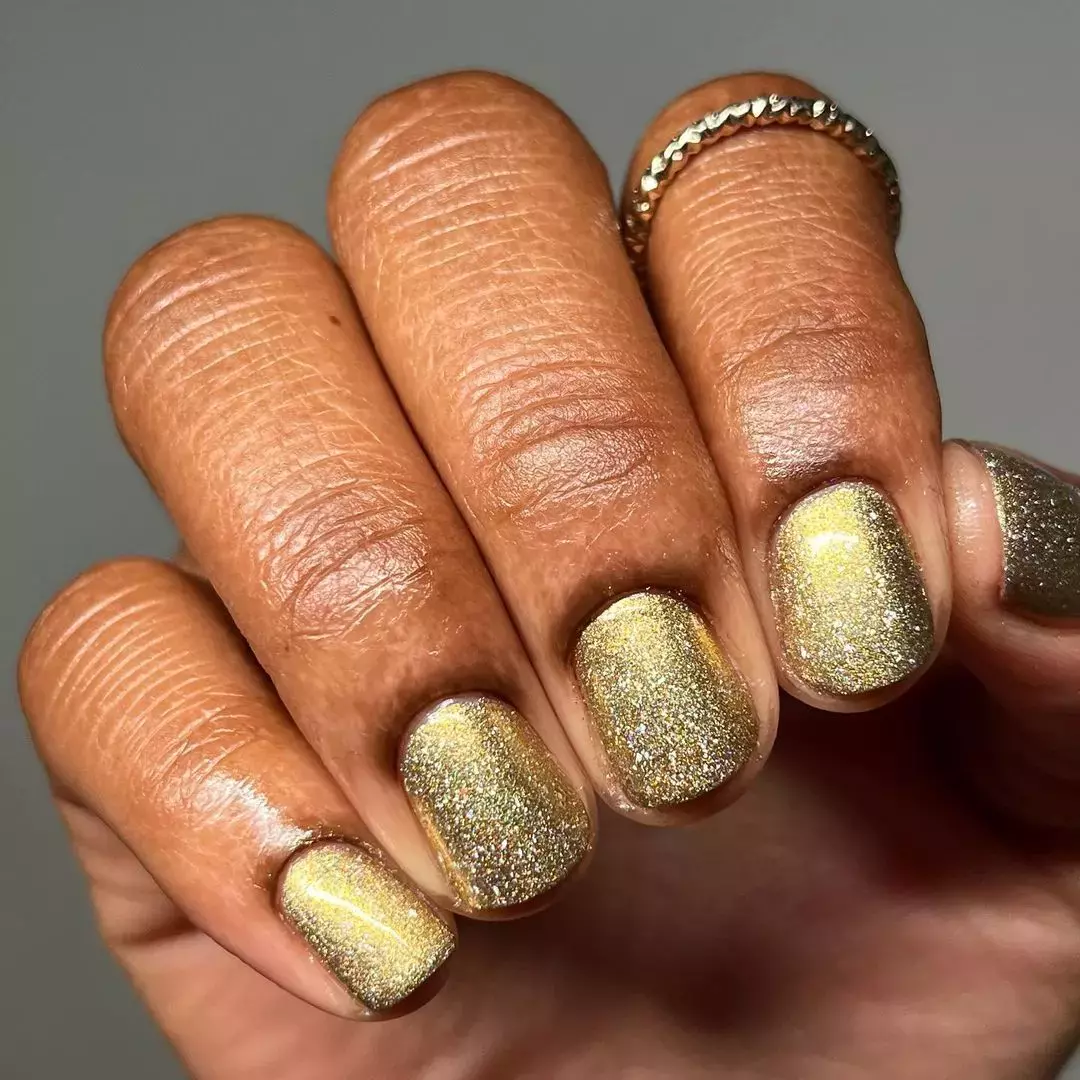 Metallic Gold Nails