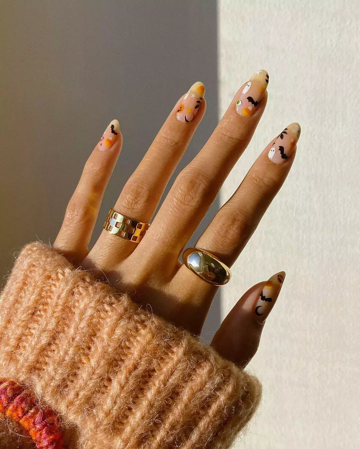 This Halloween Themed Aquarius Nail Art