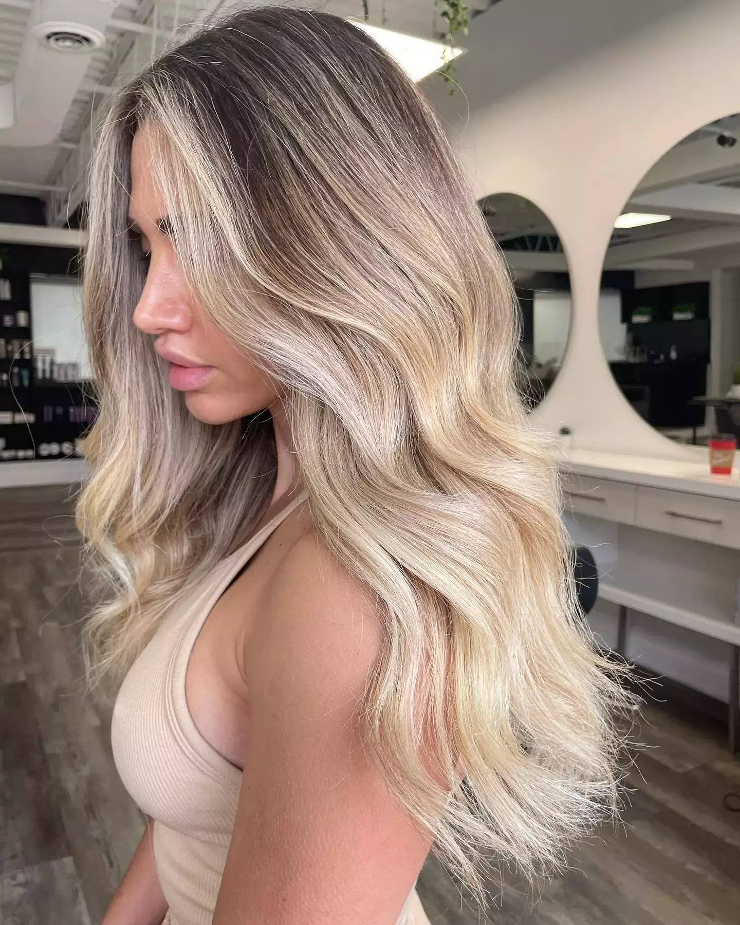 Champagne Blonde With Shadow Root