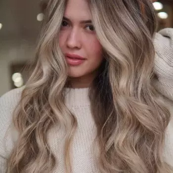 Dimensional Beige Blonde Waves