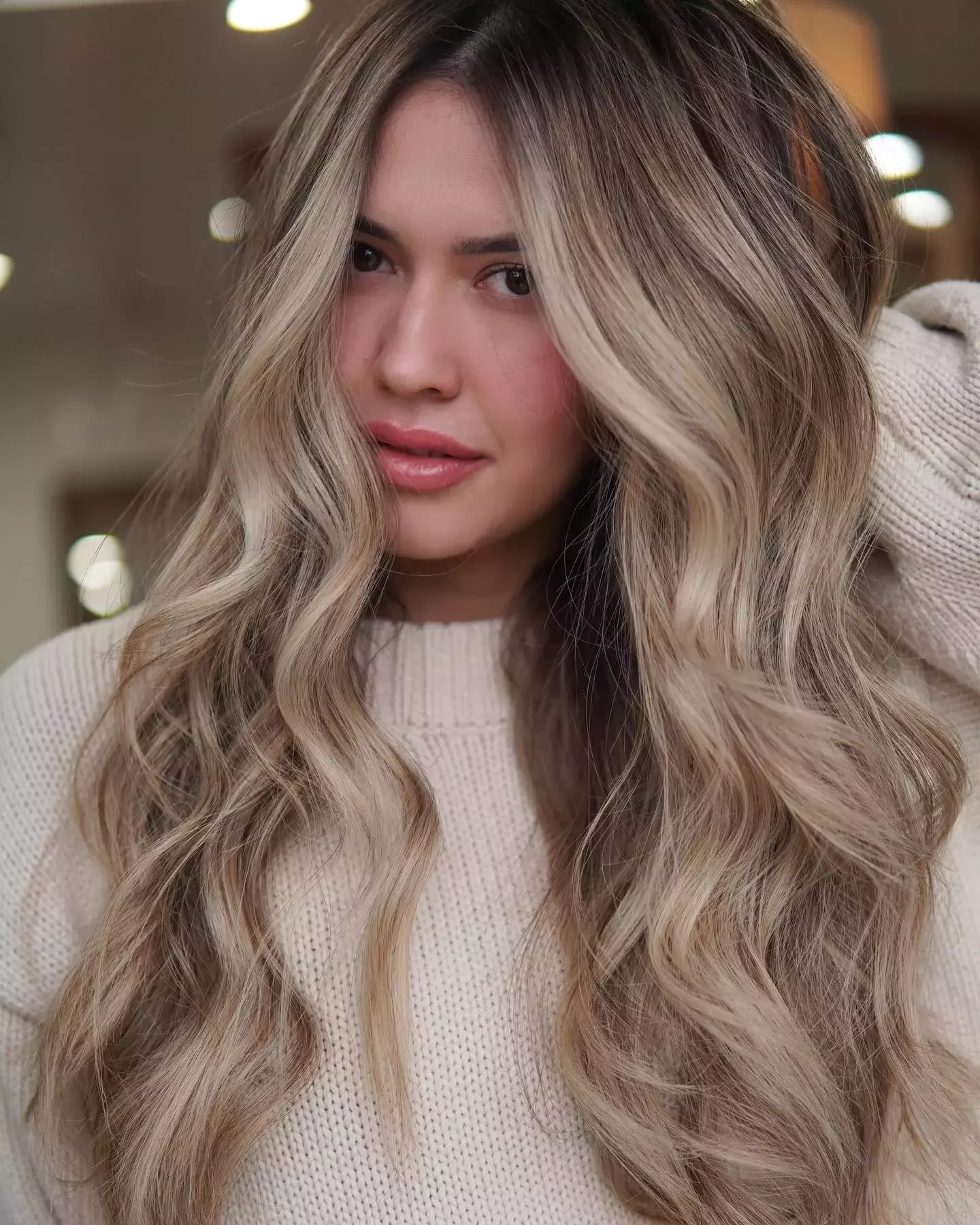 Dimensional Beige Blonde Waves