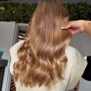 Golden Caramel Waves