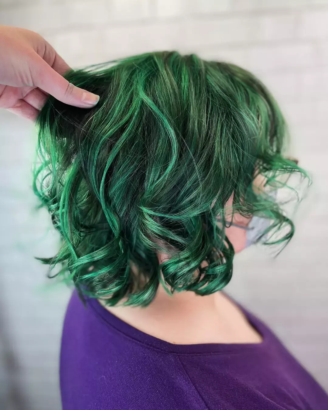 Short Emerald Curls