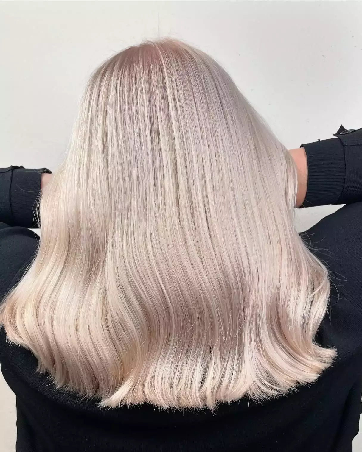 Sleek Pearl Blonde Perfection