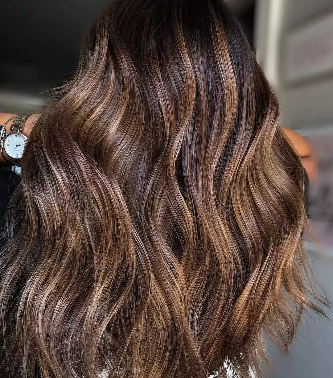 Subtle Golden Blonde Highlights