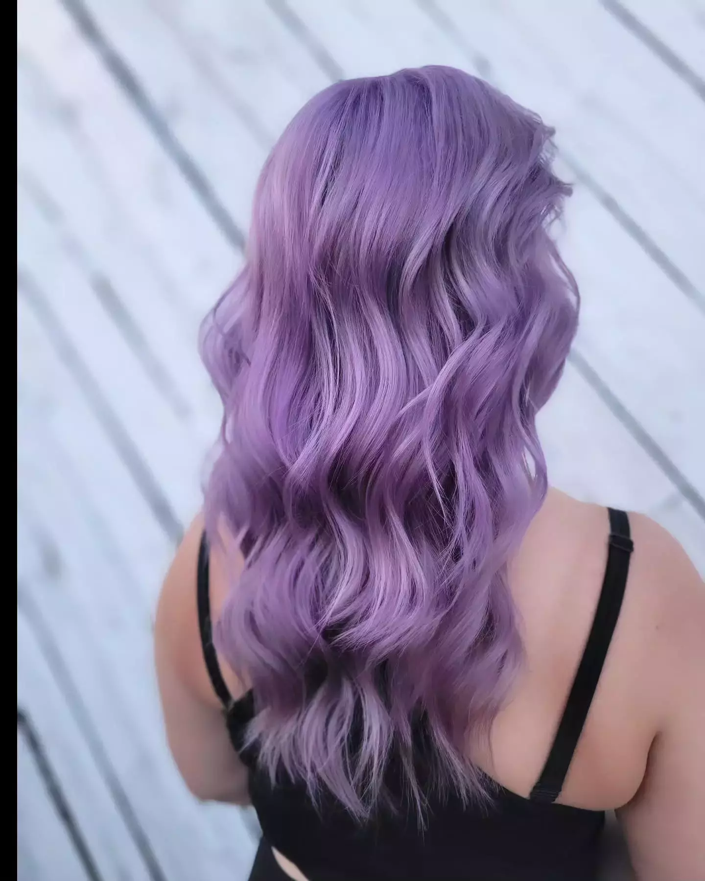 Soft Lavender Waves